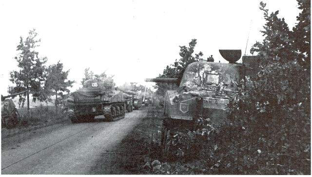 17 september 1944 Opmars naar Valkenswaard Kampfgruppe Walther Opmars Sherman Tanks