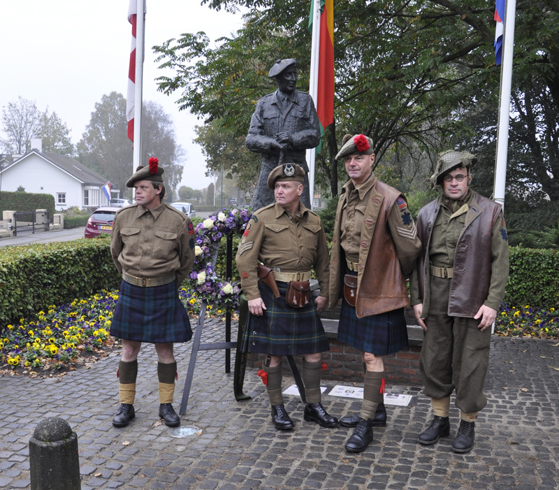 Monument Generaal Barber Moergestel