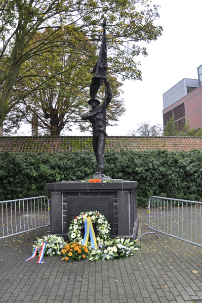 Monument De Vaandeldrager