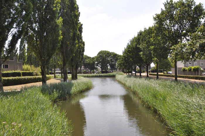 uitzicht vanaf het bruggetje Limmenstraat