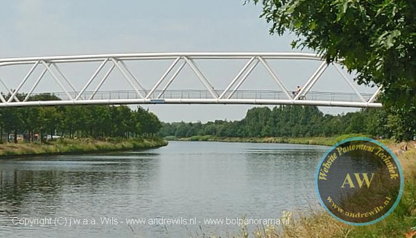 011 klein Fietsbrug De Oversteek Oost 2 - Kanaaldijk noord - Dongen_w