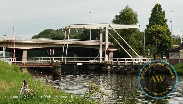 051 klein Trappistenbrug Zuid 1 - Wilhelminakanaal - Tilburg_w