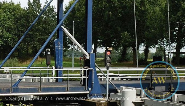 058 klein Brug Holenakker Zuid 2 - Wilhelminaknaal - Hilvarenbeek_w