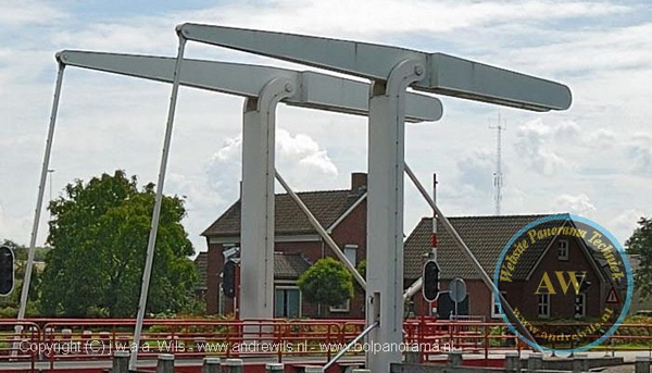 072 klein Brug Heuvel West 2 - Wilhelminakanaal - Oirschot_w