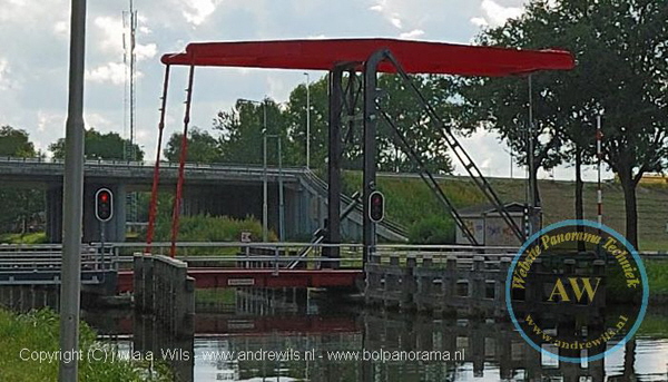 074 klein De Houtense Brug West 1 - Wilhelminakanaal - Eindhoven_w