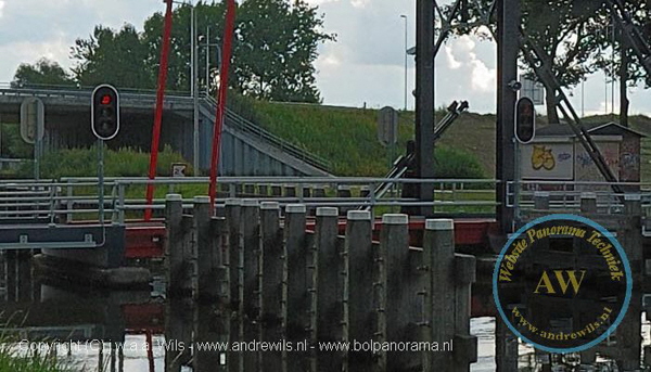 075 klein De Houtense Brug West 2 - Wilhelminakanaal - Eindhoven_w